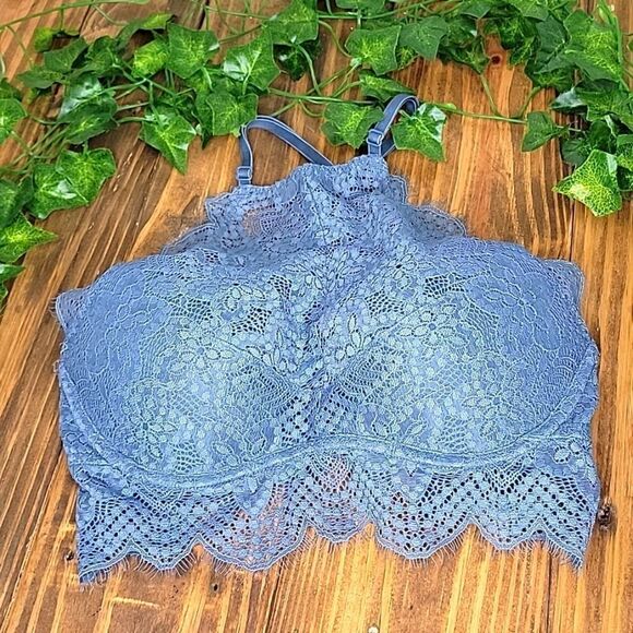 Pink. Victoria's Secret. Push Up. Bartlett. Size Small. EUC - Picture 1 of 11